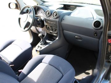 Peugeot 1007
