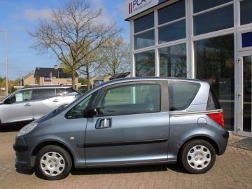 Peugeot 1007