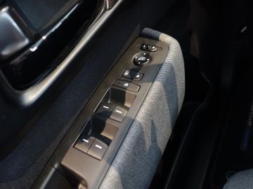 Honda E