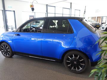 Honda E