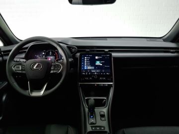Lexus LBX