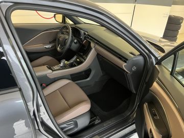Lexus LBX