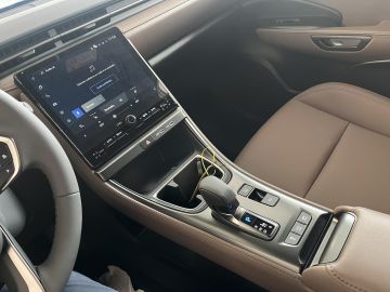 Lexus LBX