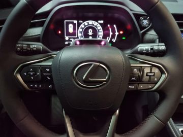 Lexus LBX