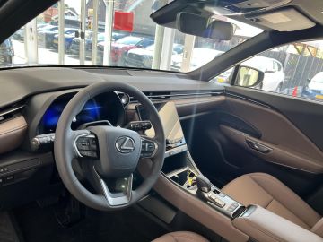 Lexus LBX