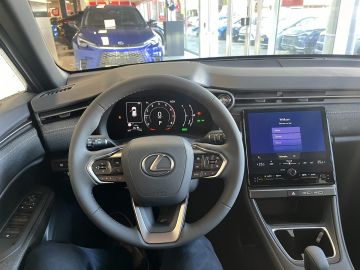 Lexus LBX