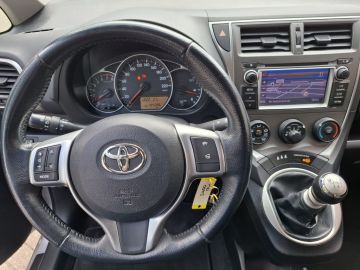 Toyota Verso-S