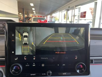 Toyota C-HR+
