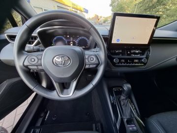 Toyota Corolla Touring Sports