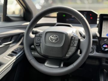 Toyota C-HR+