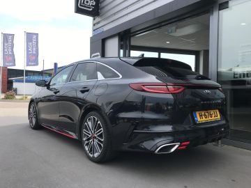 Kia ProCeed