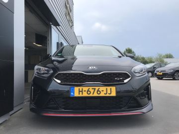 Kia ProCeed