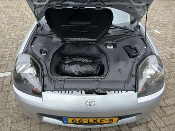 Toyota MR2