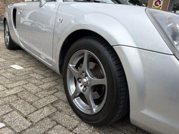 Toyota MR2