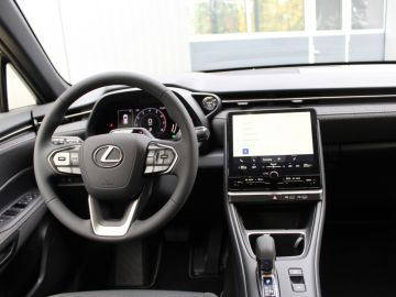 Lexus LBX