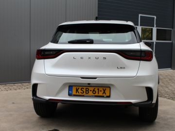 Lexus LBX
