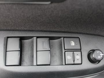 Mazda 2 Hybrid