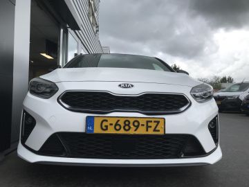 Kia ProCeed