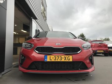 Kia ProCeed