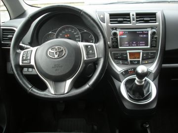 Toyota Verso-S