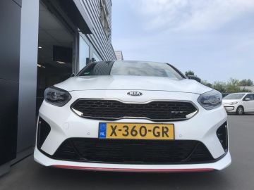 Kia ProCeed