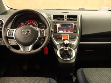 Toyota Verso-S