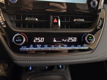 Toyota Corolla Touring Sports