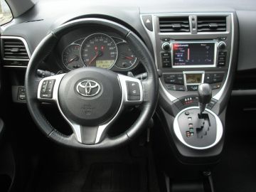 Toyota Verso-S