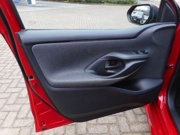 Mazda 2 Hybrid