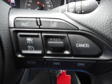 Mazda 2 Hybrid