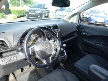 Toyota Verso-S