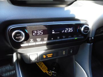 Mazda 2 Hybrid