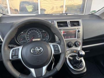 Toyota Verso-S
