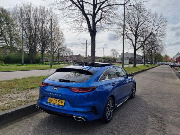 Kia ProCeed